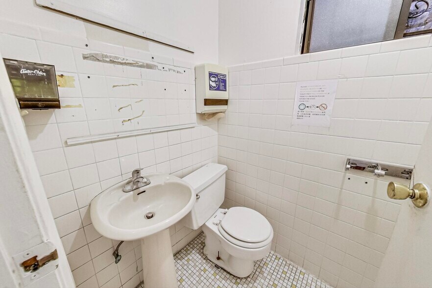 More Photos Of 2811-2815 Telegraph Ave, Berkeley Storefront Retail Residential For Sale