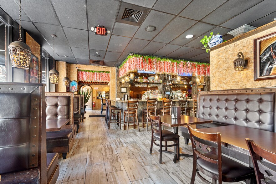 More Photos Of 172 Hanover St, Portsmouth Restaurant For Sale