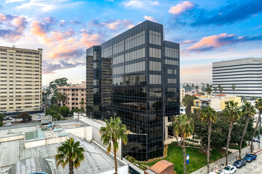 More Photos Of 233 Wilshire Blvd, Santa Monica Office For Lease