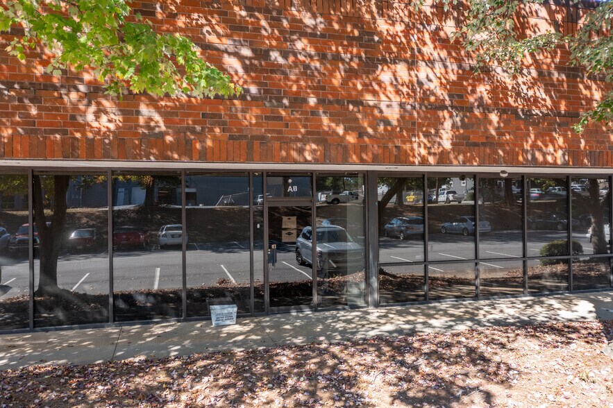 More Photos Of 5901 Goshen Springs Rd, Norcross Distribution For Lease