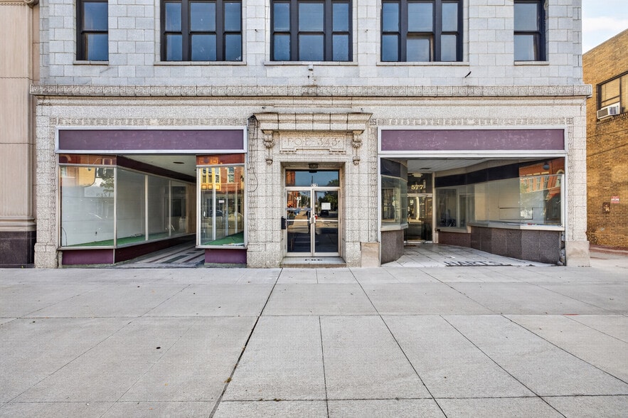 More Photos Of 573-577 Broadway, Lorain Storefront Retail Residential For Sale