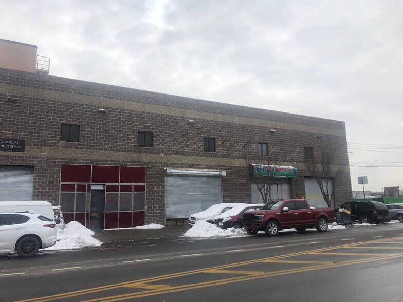 More Photos Of 1380-1390 Randall Ave, Bronx Warehouse For Lease