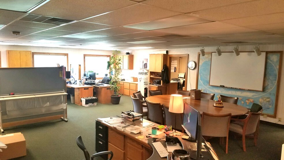 More Photos Of 4109 NW Fruit Valley Rd, Vancouver Office For Lease