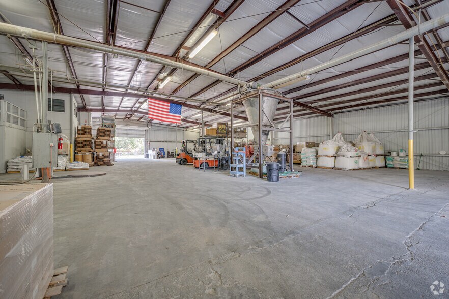 More Photos Of 11601 McKinley St, Houston Manufacturing For Sale