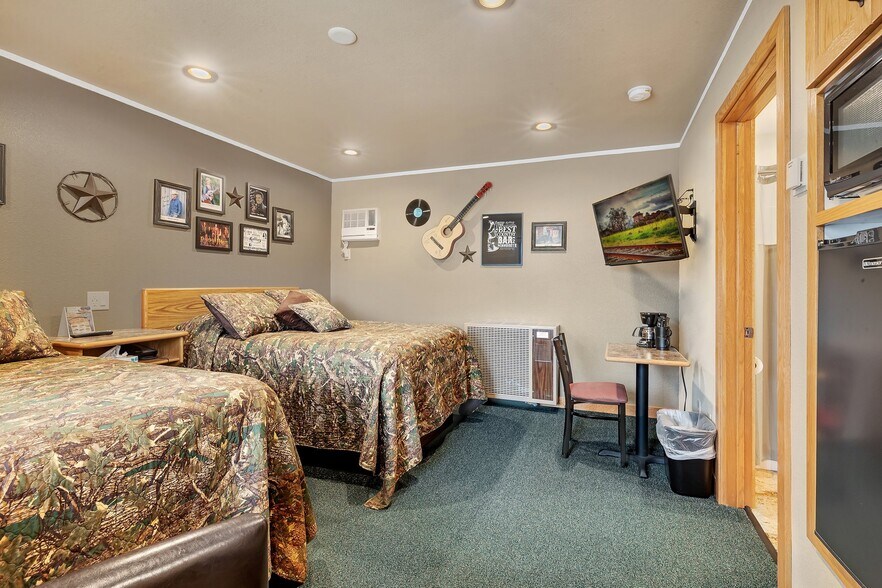 More Photos Of 720 Highway 10, Saint Cloud Hospitality For Sale