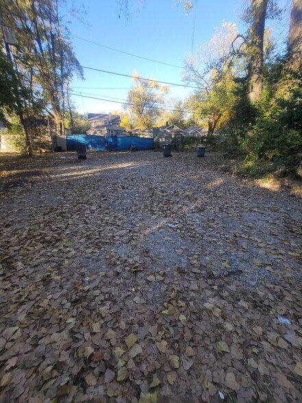 More Photos Of 1458 W 32nd St, Indianapolis Apartments For Sale