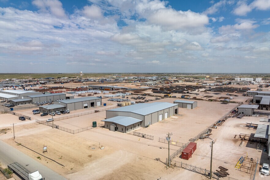 More Photos Of 10712 W County Road 77, Midland Service For Lease