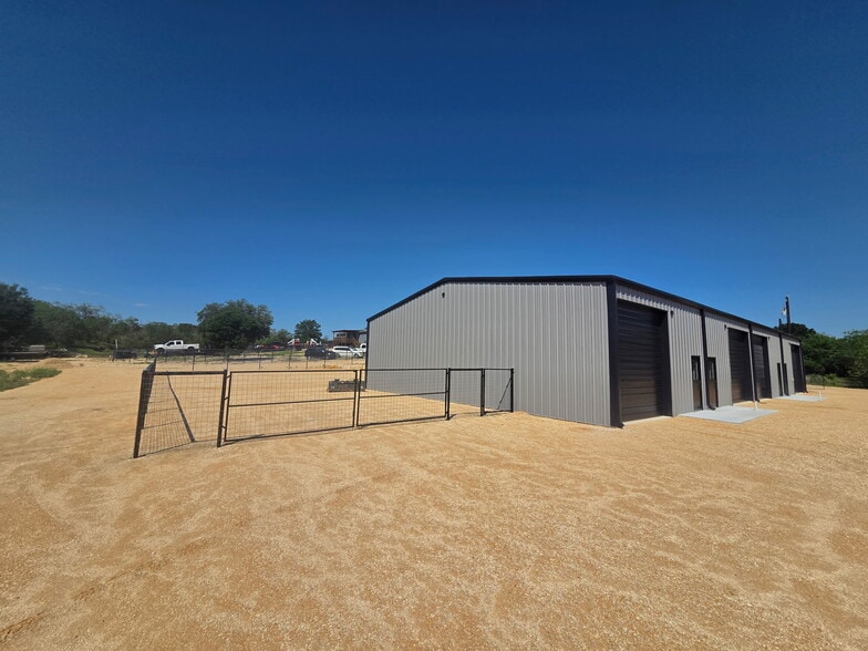 Primary Photo Of 3782 FM 725, New Braunfels Warehouse For Lease