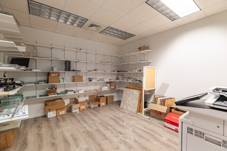 More Photos Of 2120 Hauser St, La Crosse Warehouse For Sale