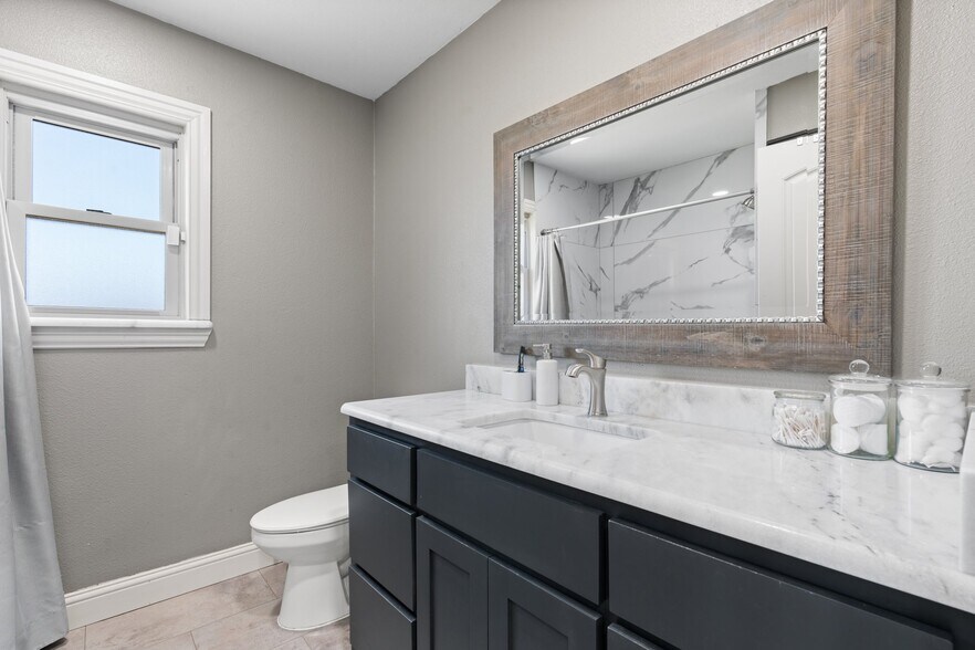 More Photos Of 1641 E Henderson St, Cleburne Land For Sale