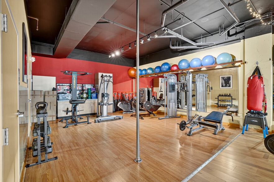 More Photos Of 115 Magnolia Ave, Daytona Beach Flex For Sale