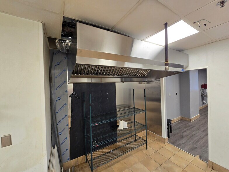 More Photos Of 10 Park Pl S, Atlanta Office For Sale