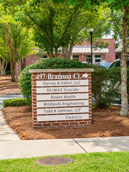 More Photos Of 497 Bramson Ct, Mount Pleasant Office For Lease