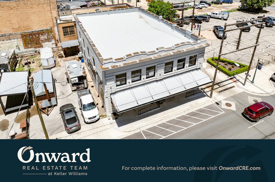 More Photos Of 210-224 S 5th St, Waco Storefront Retail Office For Lease