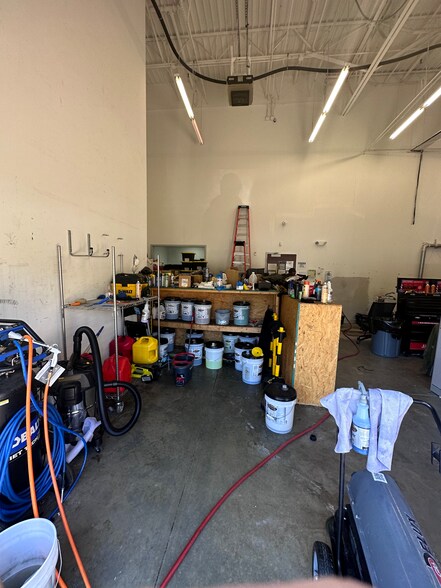 More Photos Of 10700 World Trade Blvd, Raleigh Warehouse For Lease