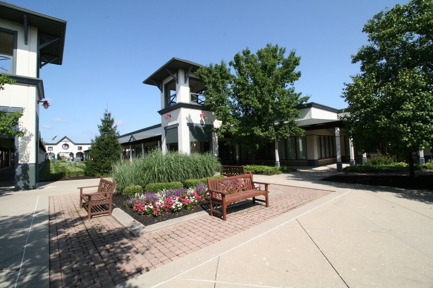 More Photos Of 9301 S Innovation Dr, Daleville Office For Lease