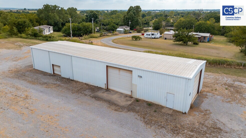 More Photos Of 1175 State Hwy 19, Chickasha Manufacturing For Lease