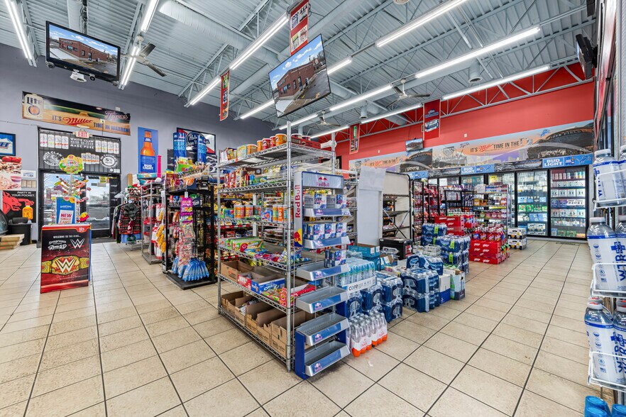 More Photos Of 7512 E 9 Mile Rd, Warren Convenience Store For Sale