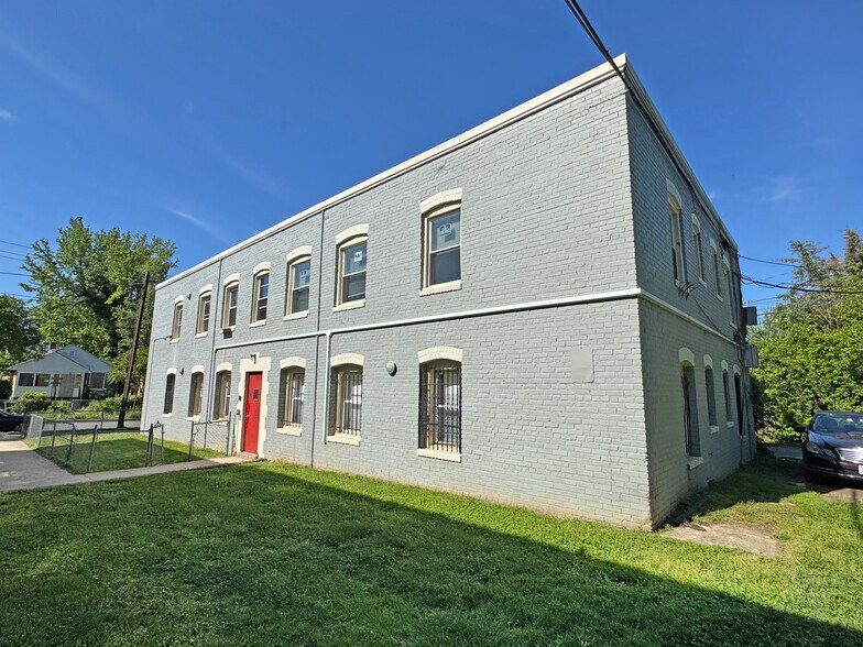 More Photos Of , Washington Multifamily For Sale
