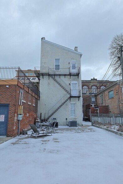 More Photos Of 50 S Main St, Middletown Apartments For Sale