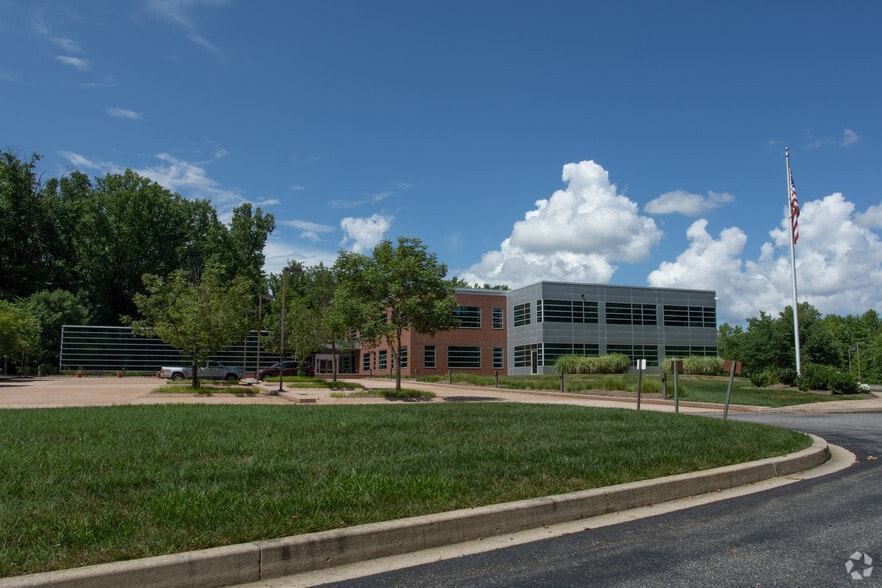 Primary Photo Of 1204 Technology Dr, Aberdeen Flex For Sale