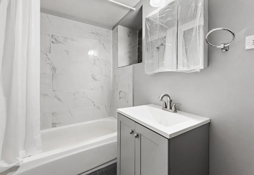More Photos Of 4929 S Vincennes Ave, Chicago Multifamily For Sale