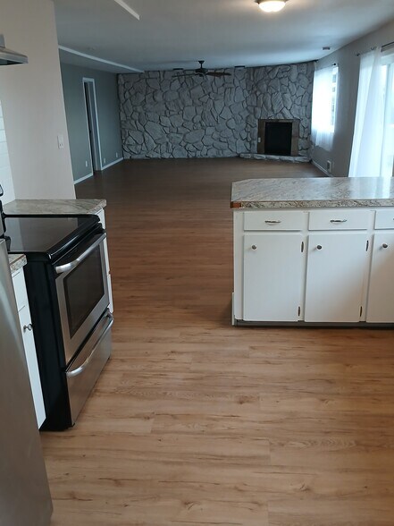 More Photos Of 1754 Kimberly Dr, Klamath Falls Multifamily For Sale