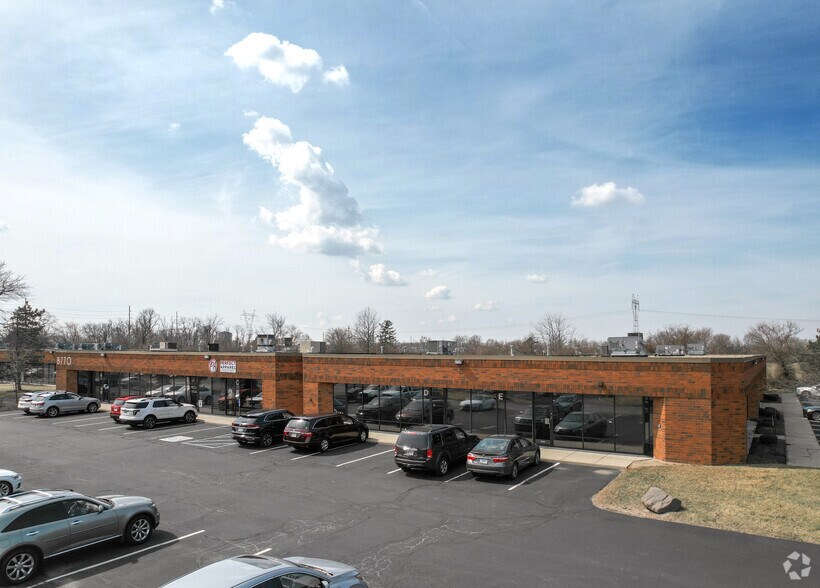 More Photos Of 8770 Commerce Park Pl, Indianapolis Light Distribution For Lease