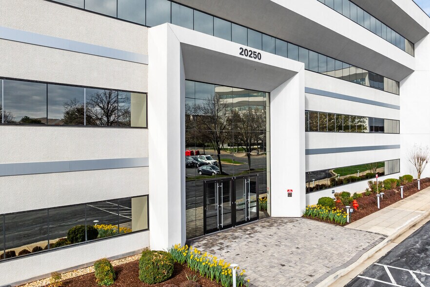 More Photos Of 20250 Century Blvd, Germantown Office For Lease