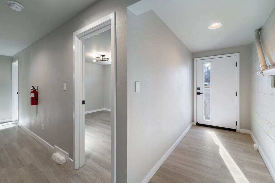 More Photos Of 943 S Wells Ave, Reno Specialty For Sale