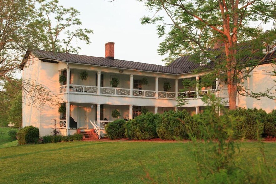 More Photos Of 2333 N James Madison Hwy, Locust Dale Hospitality For Sale