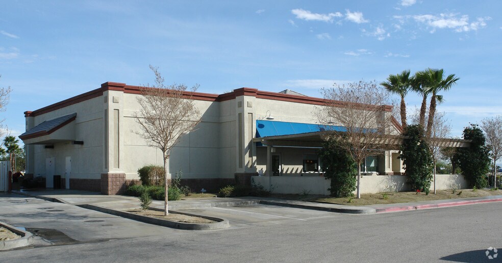 More Photos Of 79892 Highway 111, La Quinta Restaurant For Lease