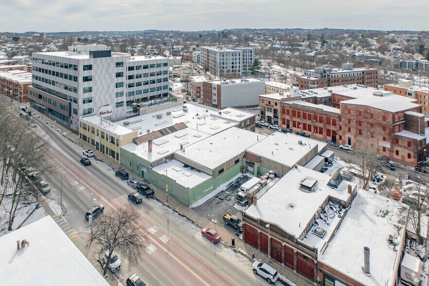 More Photos Of 1641 Columbus Ave, Boston Warehouse For Lease