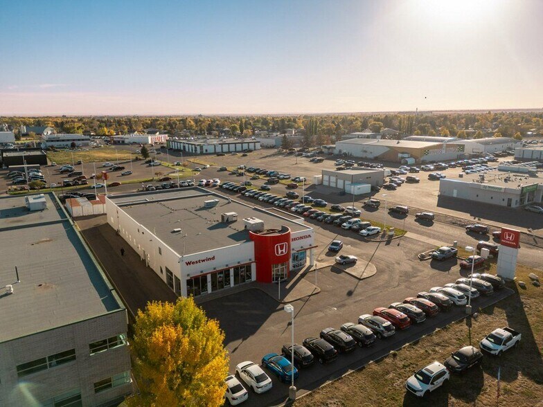 More Photos Of 3405 2 Av S, Lethbridge Auto Dealership For Lease