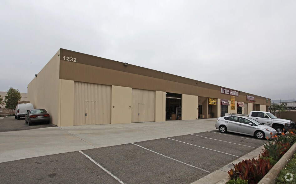 More Photos Of 1232 Los Vallecitos Blvd, San Marcos Warehouse For Lease