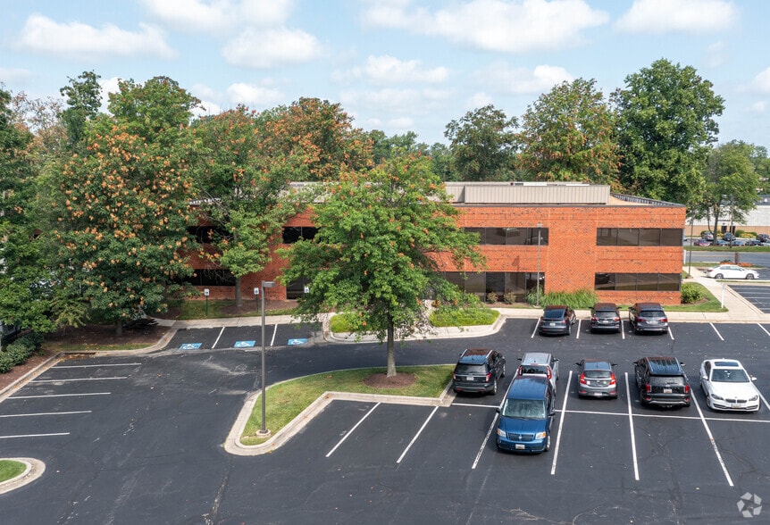 More Photos Of 9030 Red Branch Rd, Columbia Office For Lease