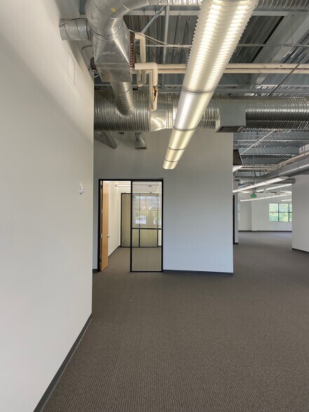 More Photos Of 475 Aviation Blvd, Santa Rosa Unknown For Lease