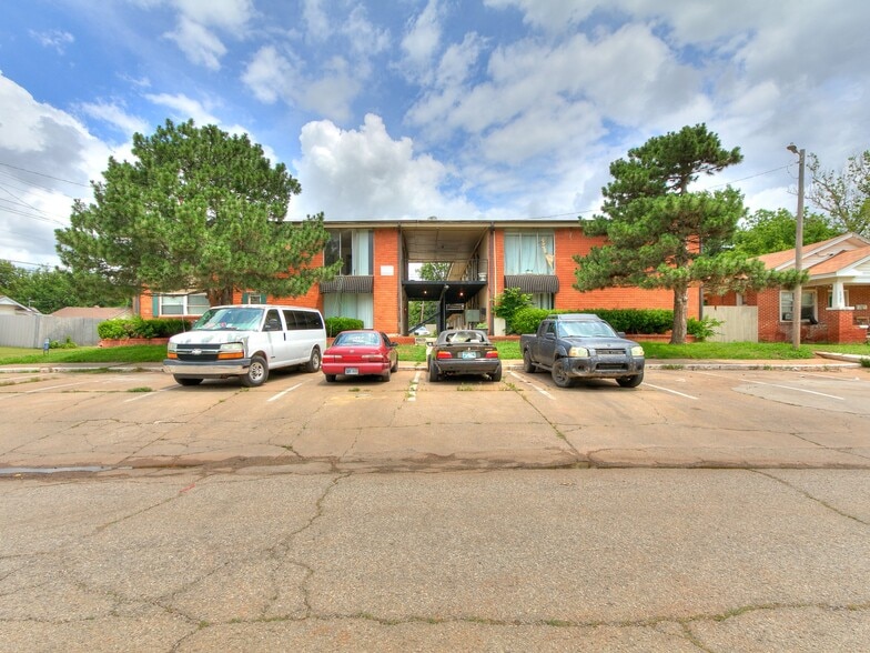 Primary Photo Of 1731 NW 32nd St, Oklahoma City Apartments For Sale