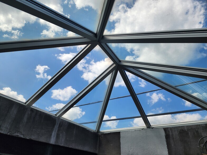 More Photos Of 34 Loring St, Springfield Research And Development For Sale