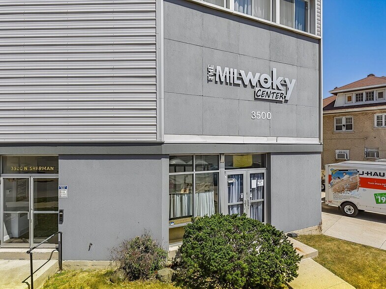 More Photos Of 3500 N Sherman Blvd, Milwaukee Loft Creative Space For Sale
