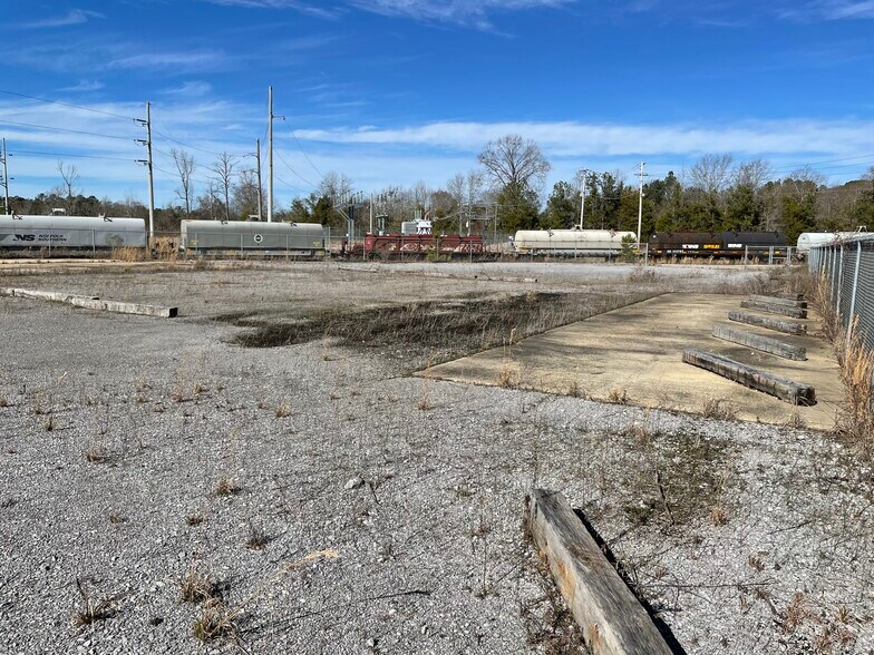 More Photos Of 6340 Highway 5, Thomasville Warehouse For Sale