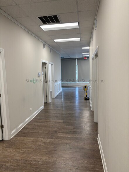More Photos Of 93 Caterpillar Dr, Joliet Office For Lease