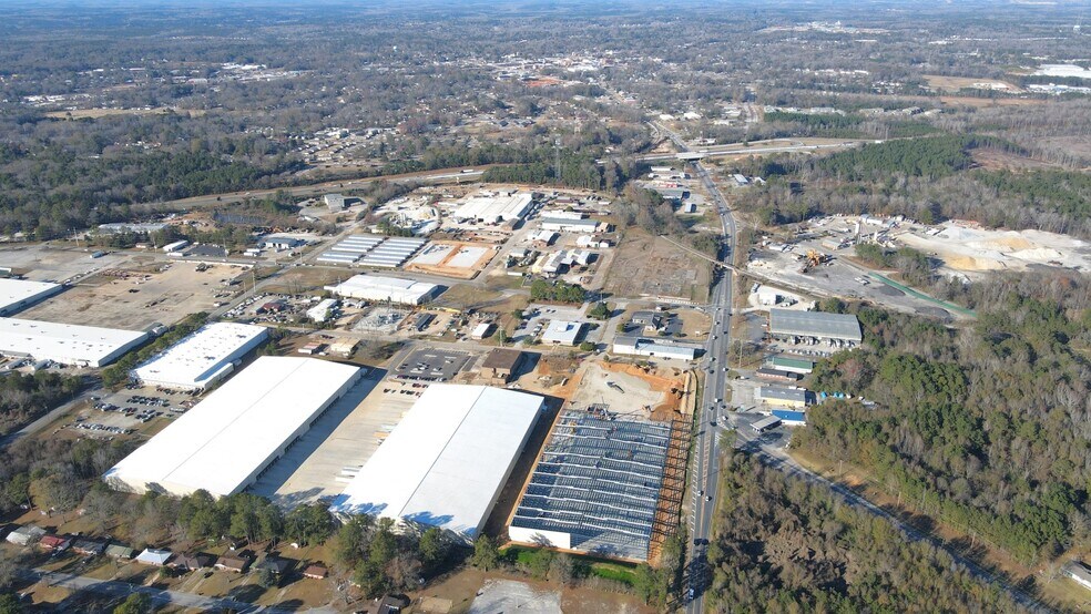 More Photos Of 175 Orr Ave, Opelika Distribution For Lease