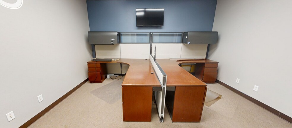 More Photos Of 80-90 Wilson Rd, Humble Medical For Lease