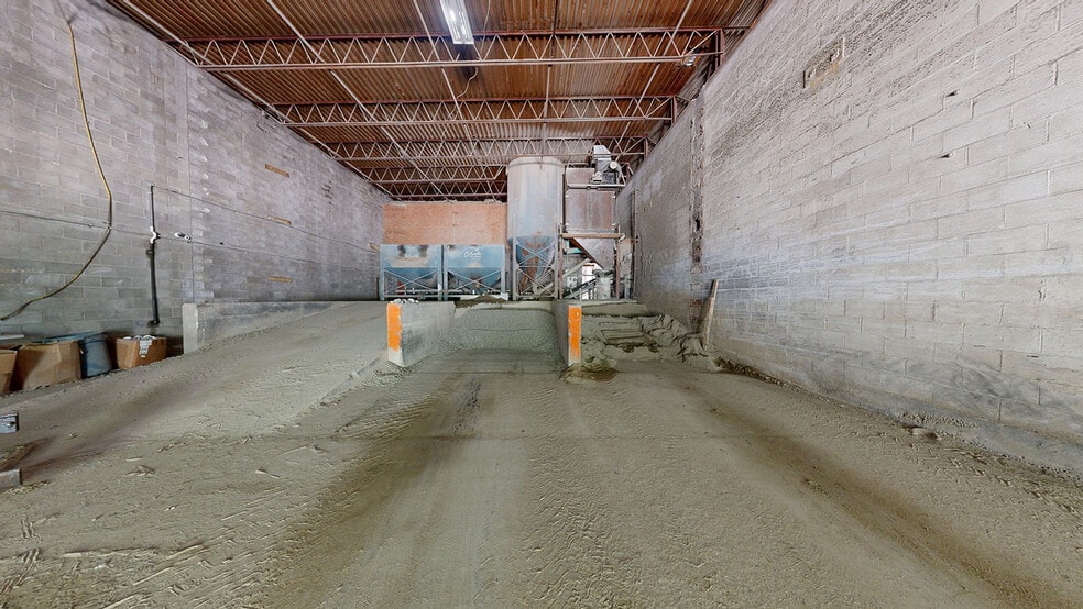 More Photos Of 356 Tuckie Rd, North Windham Industrial For Sale