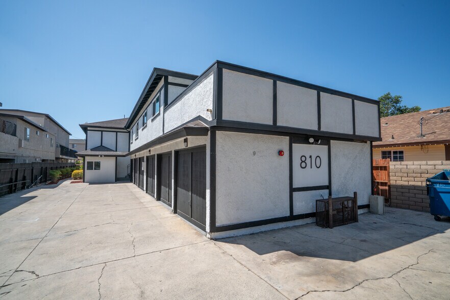Primary Photo Of 810 S Flower St, Santa Ana Apartments For Sale