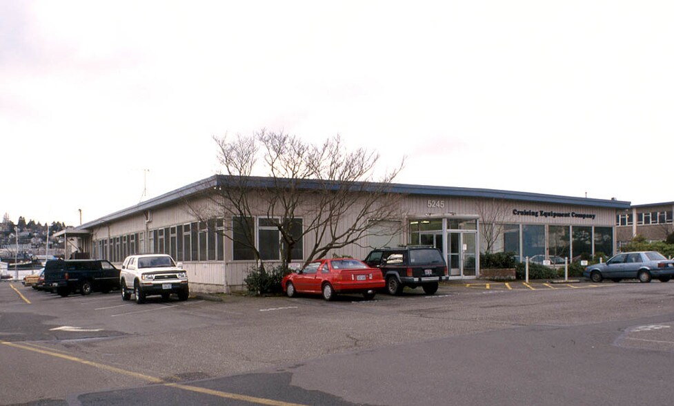 More Photos Of 5245 Shilshole Ave NW, Seattle Light Manufacturing For Lease