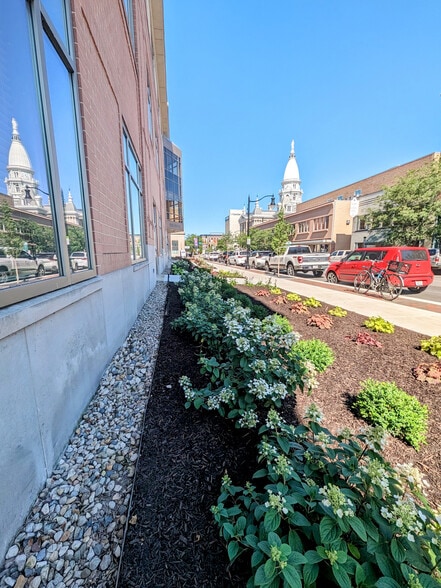 More Photos Of 415 Columbia St, Lafayette Office For Lease