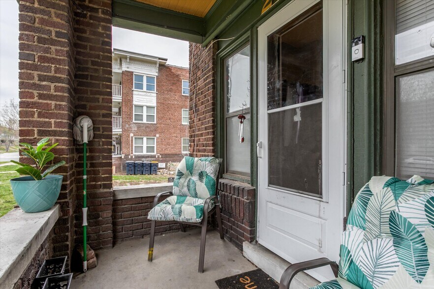 More Photos Of 2713-2715 Benton Blvd, Kansas City Apartments For Sale