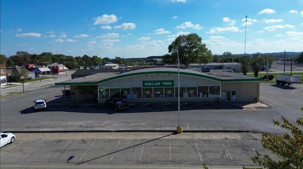 Primary Photo Of 601 Brown St, Osawatomie Freestanding For Sale